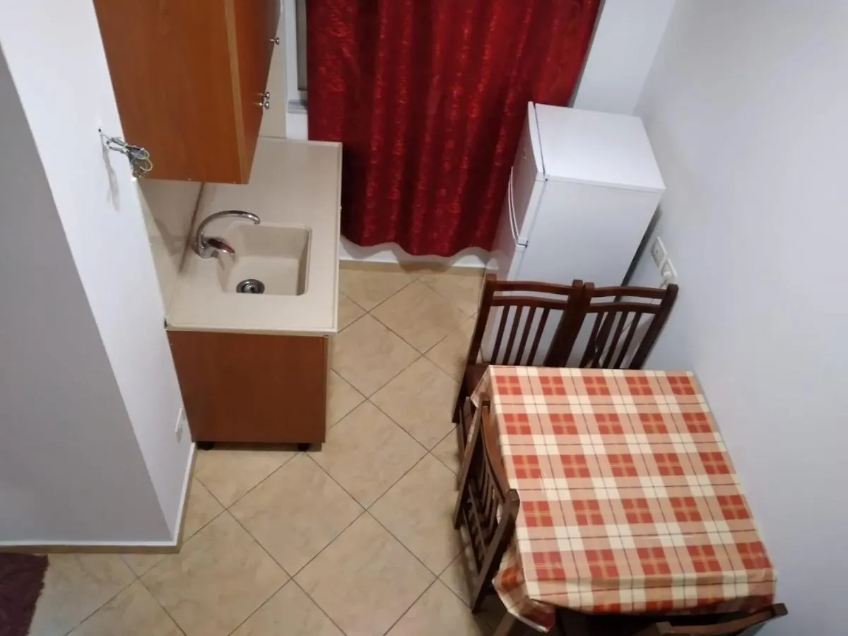 Doçi Hotel Velipojë Daire