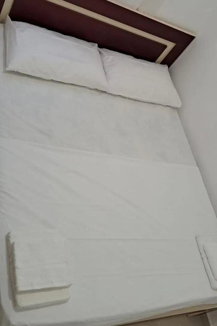 Doçi Hotel Velipojë Daire